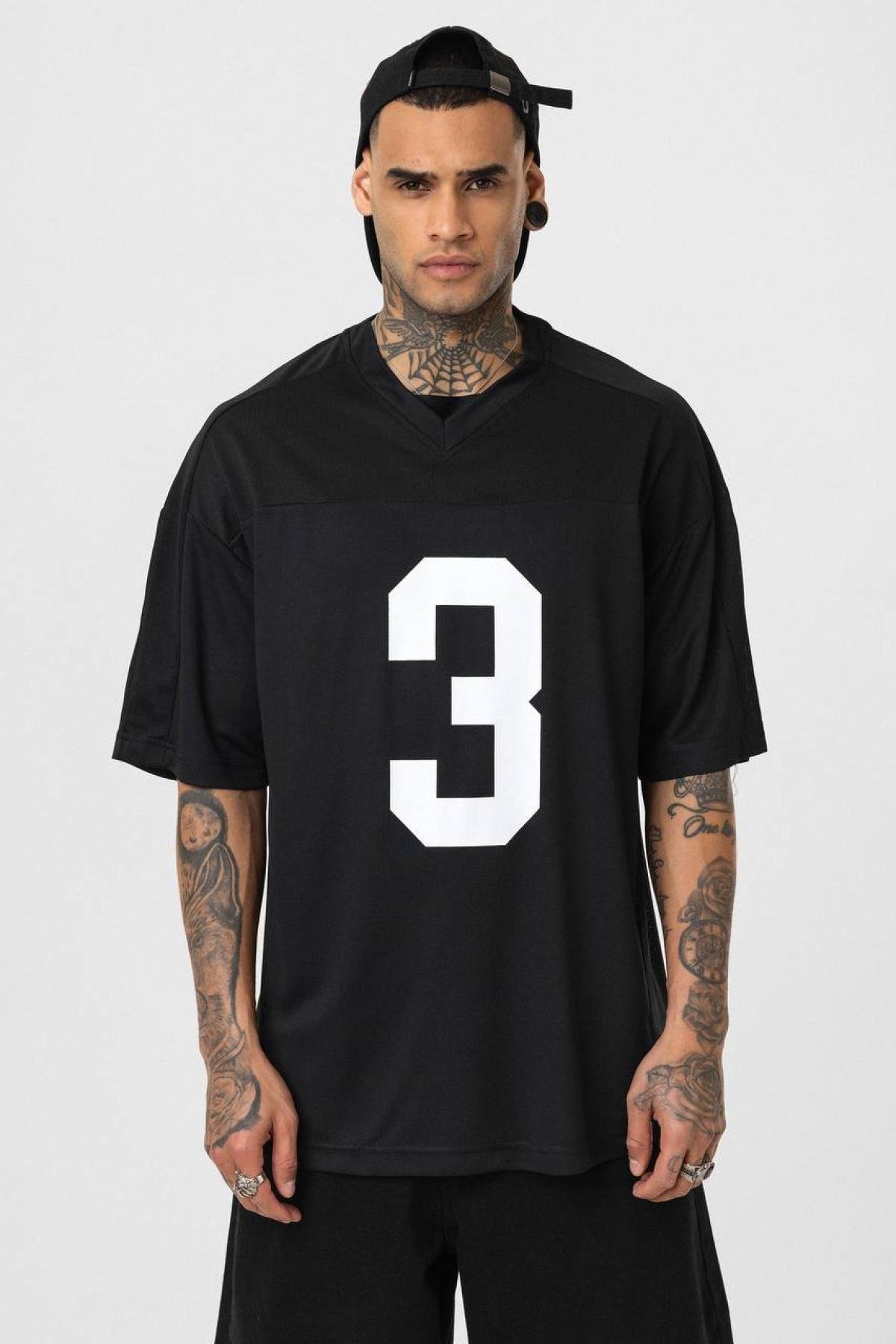 black rogue tee – fearless style, everyday comfort black rogue tee – fearless style, everyday comfort